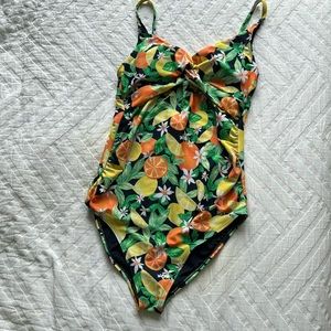 Old Navy Maternity Twist-Front Nursing Swimsuit - S | Fresh-Squeezed Fun Print